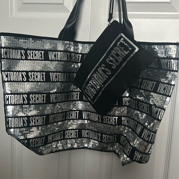 Victoria Secret Totebag - Picture 1 of 3